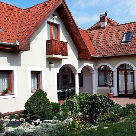 Vamosi Vendeghaz Appartement Nemesvámos Buitenkant foto