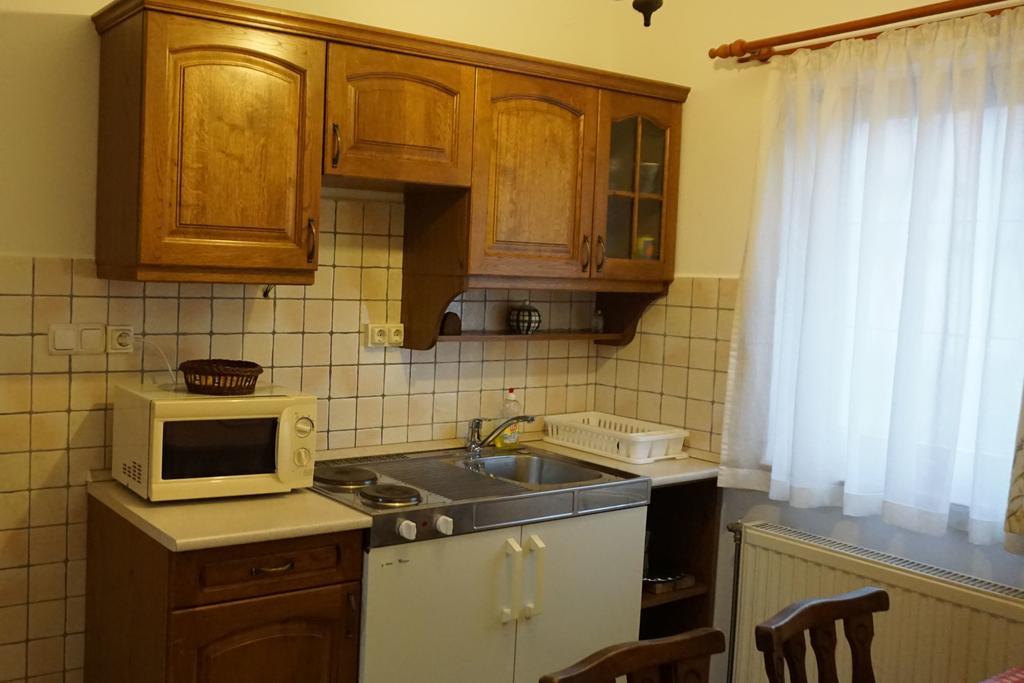 Vamosi Vendeghaz Appartement Nemesvámos Buitenkant foto