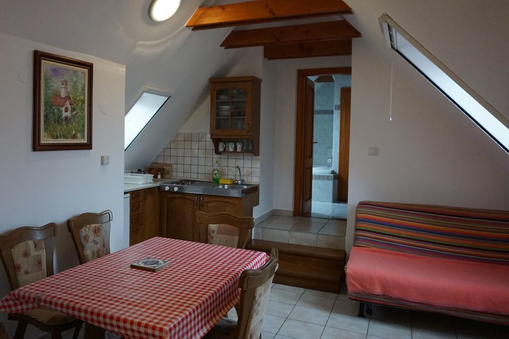 Vamosi Vendeghaz Appartement Nemesvámos Buitenkant foto