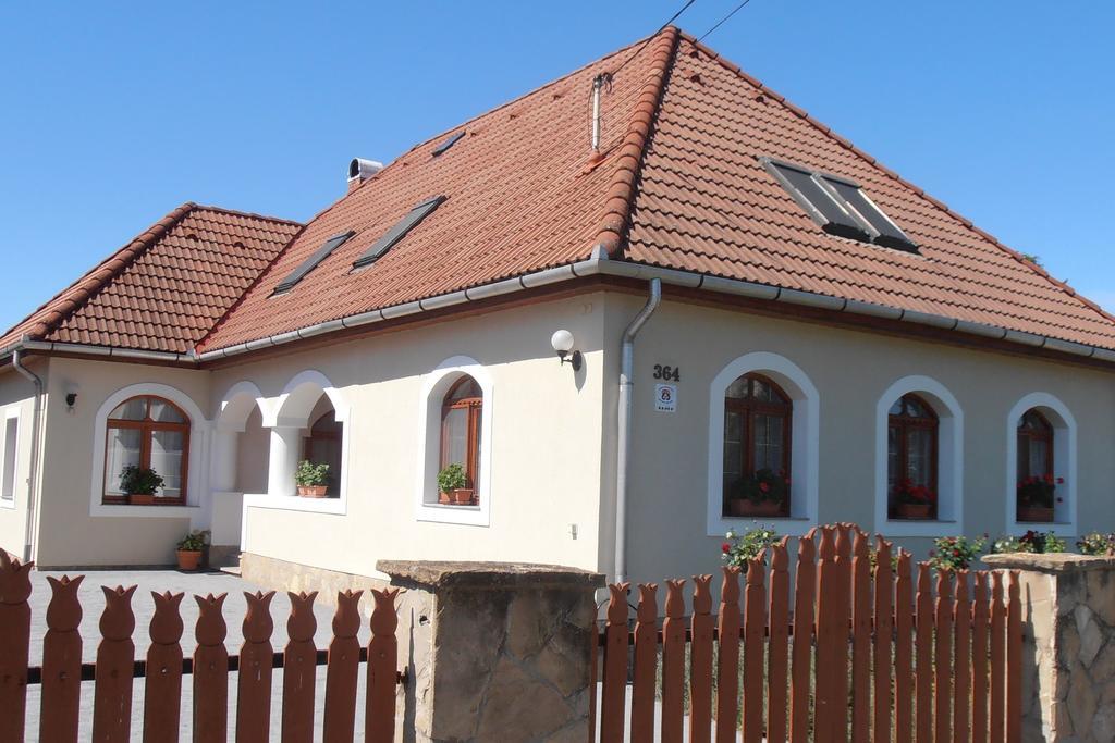 Vamosi Vendeghaz Appartement Nemesvámos Buitenkant foto